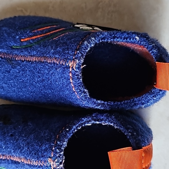 Baby walkers in wool by Giesswein - Picture 4 of 7